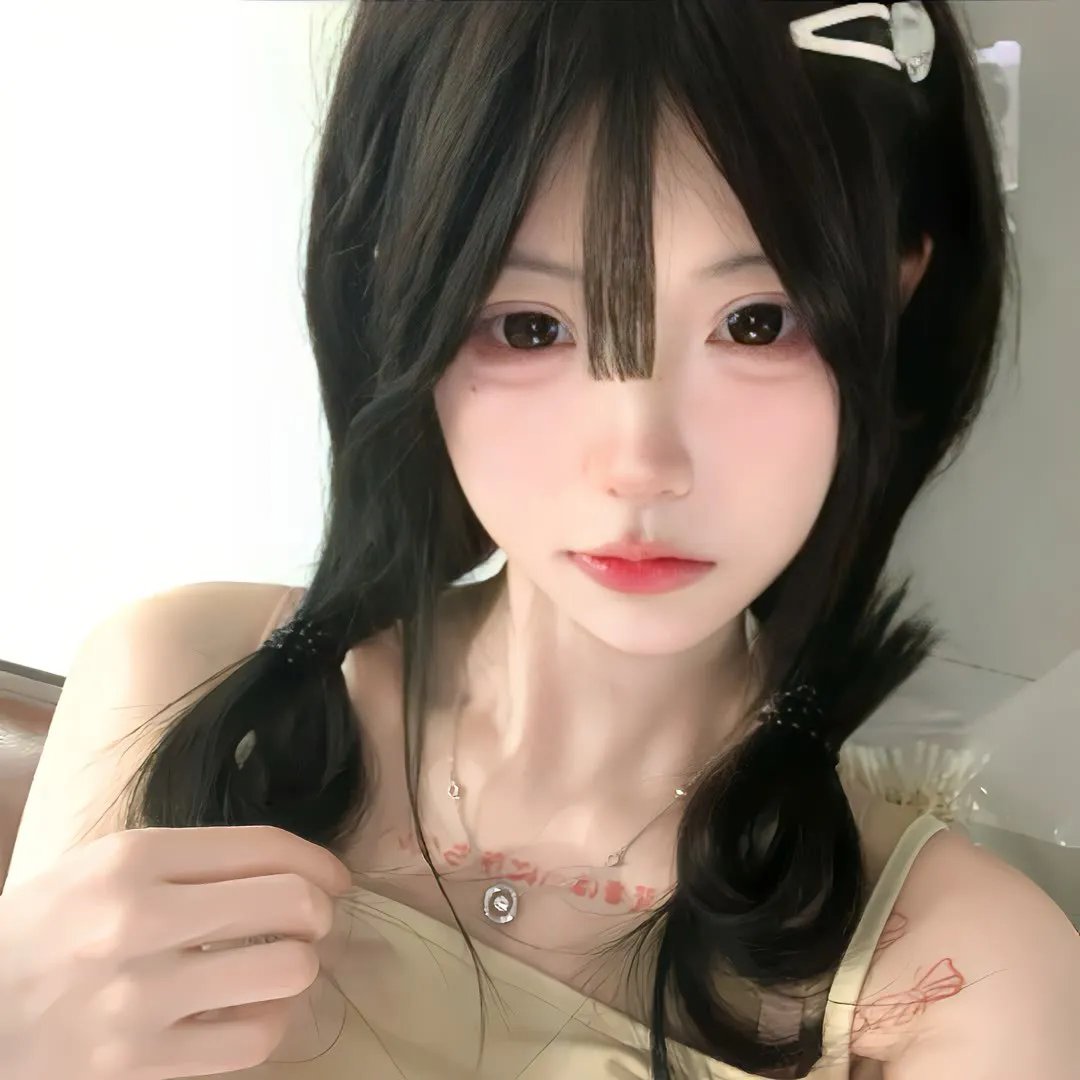井盖儿 海报